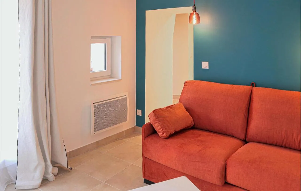 Gorgeous Apartment In Villes Sur Auzon With Wifi