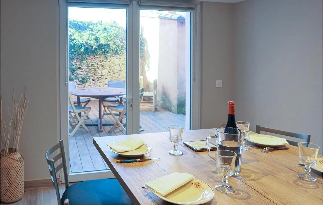 Gorgeous Apartment In Villes Sur Auzon With Wifi