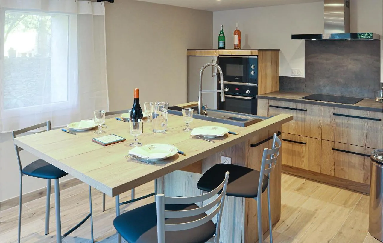 Gorgeous Apartment In Villes Sur Auzon With Wifi Villes-sur-Auzon